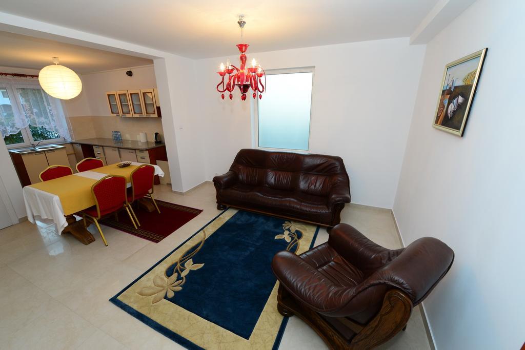 B&B Airport Modlin Nowy Dwor Mazowiecki Bagian luar foto
