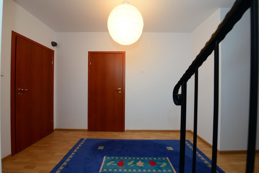 B&B Airport Modlin Nowy Dwor Mazowiecki Ruang foto