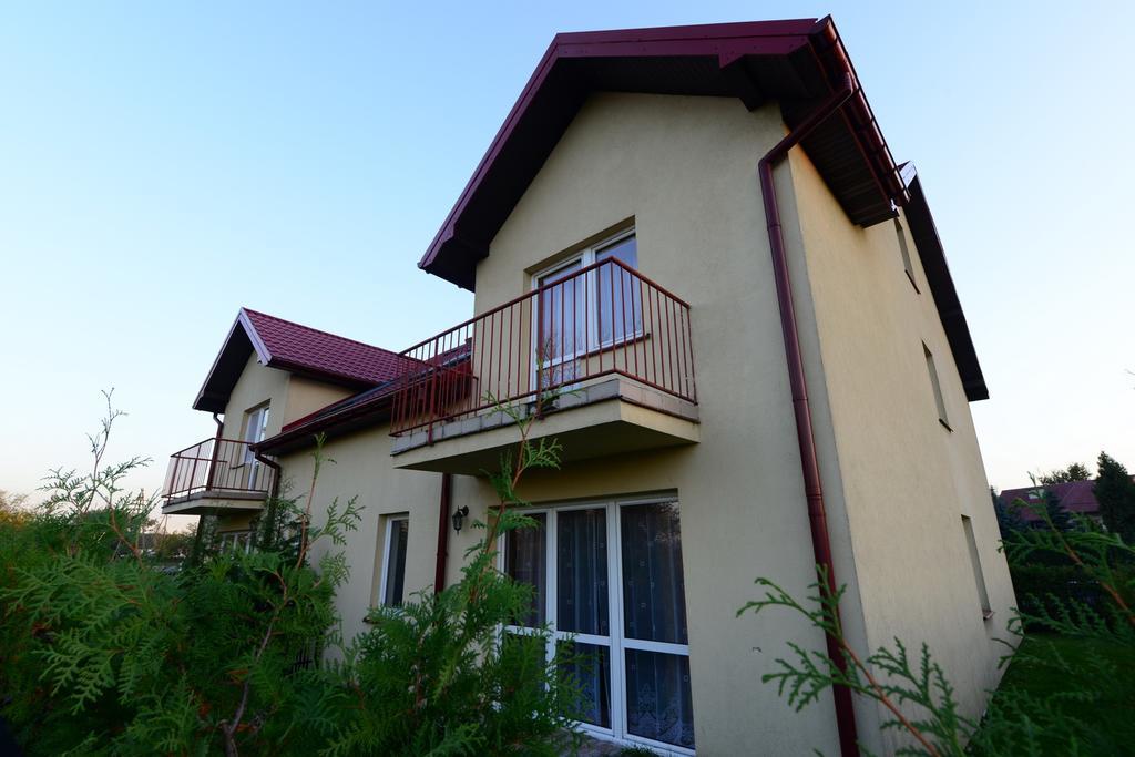 B&B Airport Modlin Nowy Dwor Mazowiecki Ruang foto