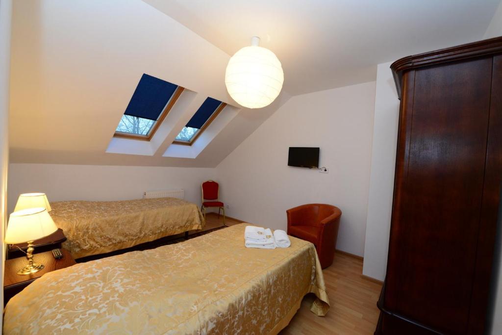 B&B Airport Modlin Nowy Dwor Mazowiecki Ruang foto